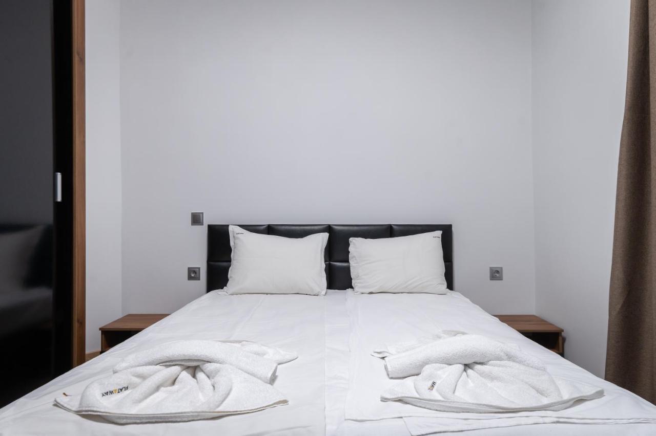 La Luna - High-End 2Bd Flat In The Top Centre By Flat Mаnager Sofia Eksteriør bilde